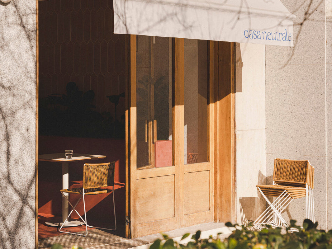 Casa Neutrale, Santa & Cole lighting design