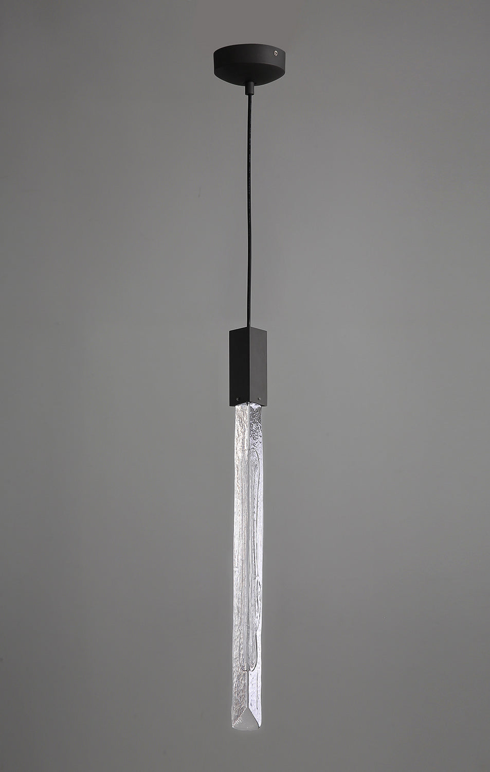 Avenue Lighting - HF5401-BLK - One Light Pendant - Alpine - Black With Clear And White Marbleized Blown Glass