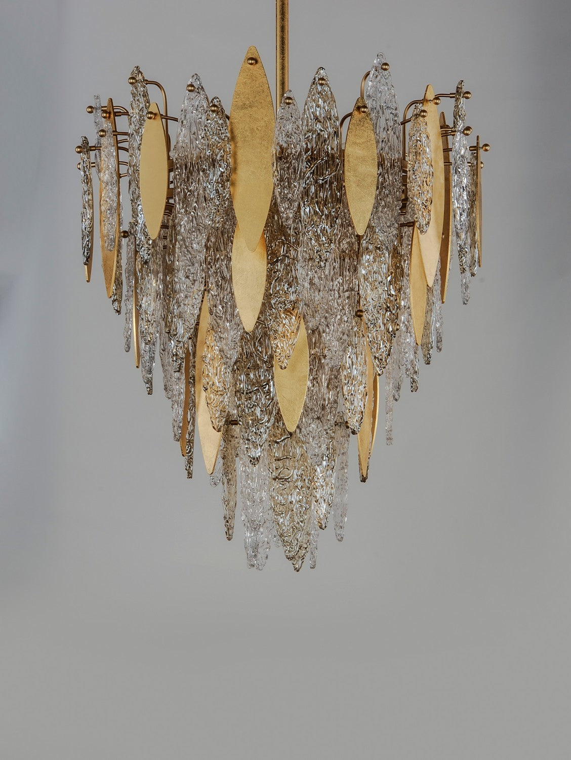 Maxim - 32325CLCMPGL - 12 Light Chandelier - Majestic - Gold Leaf