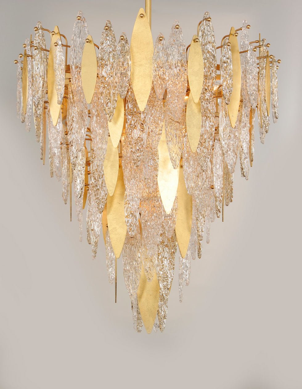 Maxim - 32328CLCMPGL - 21 Light Chandelier - Majestic - Gold Leaf