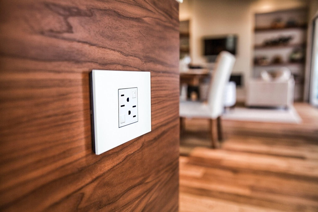 Legrand - AWP2GPW4 - Two-Gang Screwless Wall Plate with Microban - adorne - Powder White