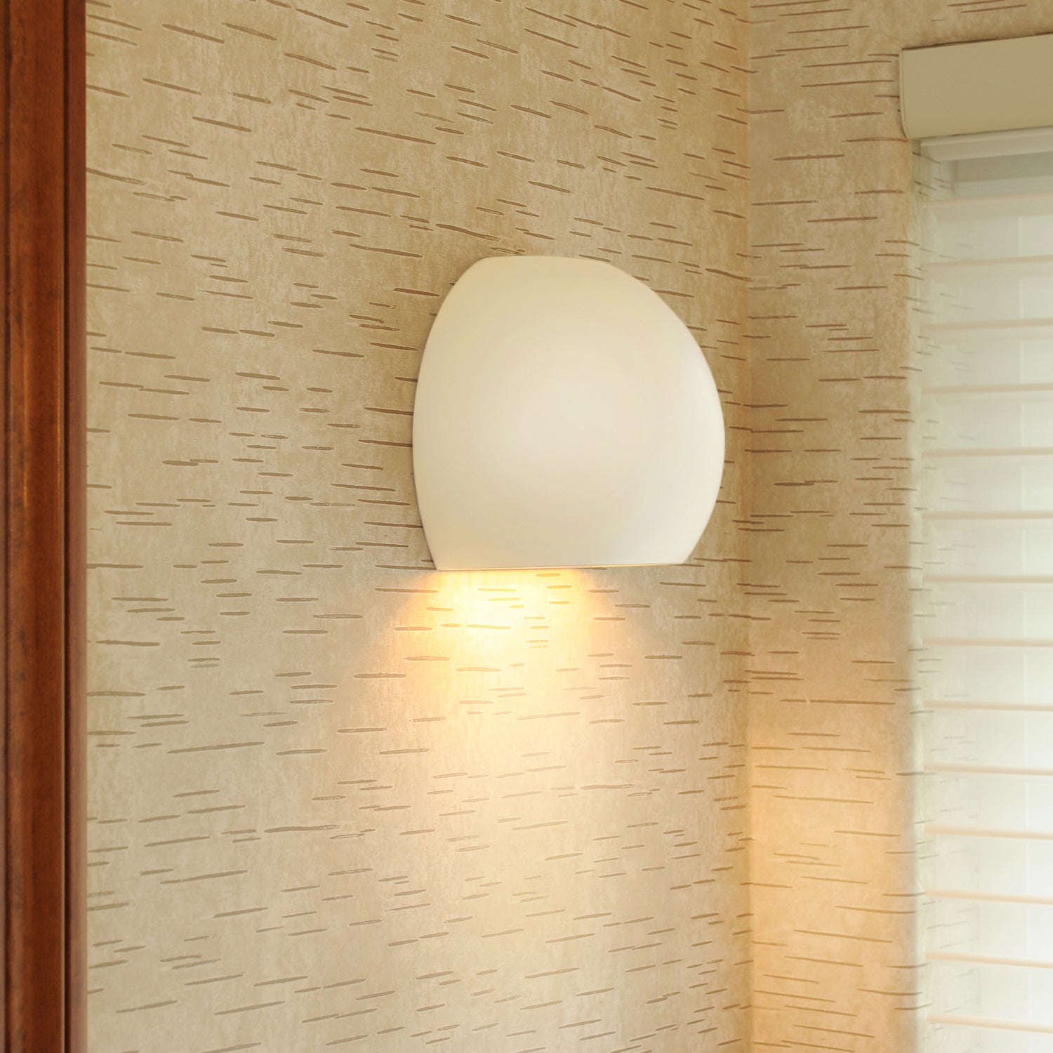 A-19 - 1601D-A32 - One Light Wall Sconce - Islands of Light - Cream Satin