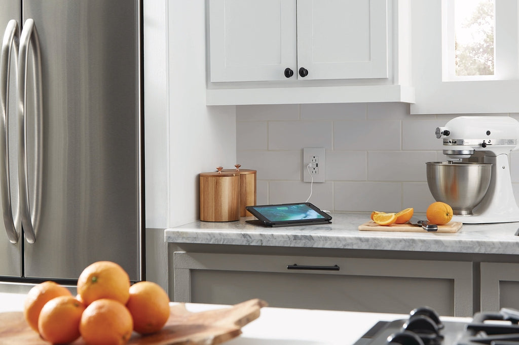 Legrand - 1597TRUSBAAW - Tamper-Resistant 15A Duplex Self-Test GFCI Receptacles with SafeLock Protection, USB Type A/A - radiant - White