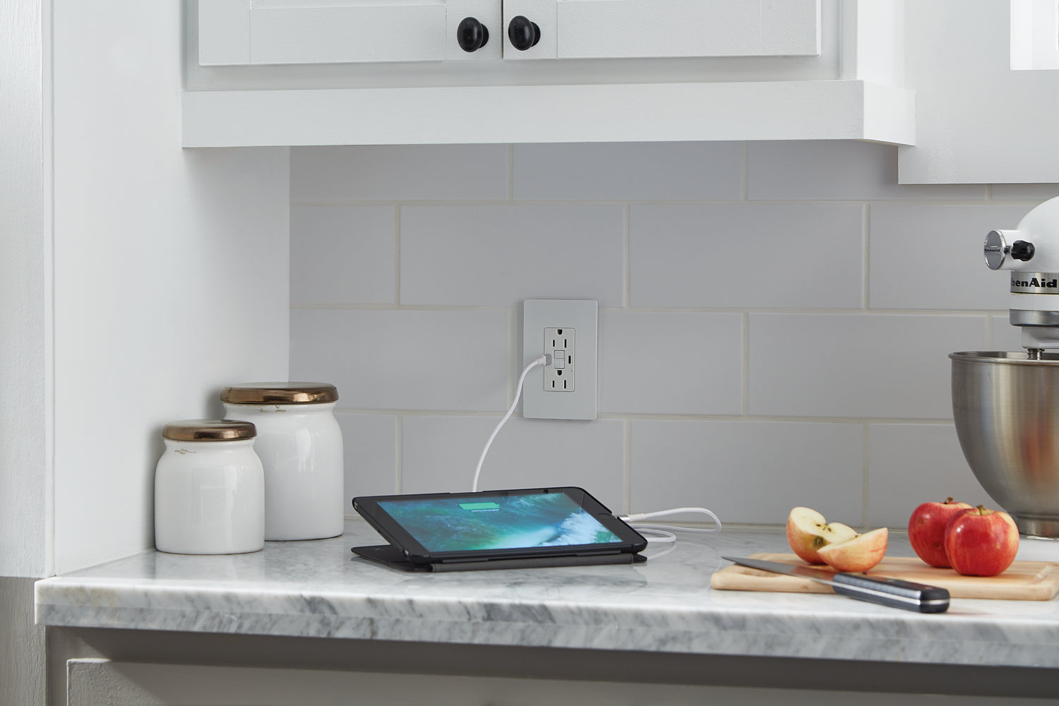 Legrand - 1597TRUSBCCW - Tamper-Resistant 15A Duplex Self-Test GFCI Receptacles with SafeLock Protection, USB Type C/C - radiant - White