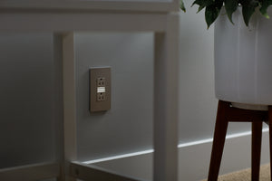 Legrand - NTL885TRNICC6 - 15A Tamper-Resistant Outlet with Night Light - radiant - Nickel