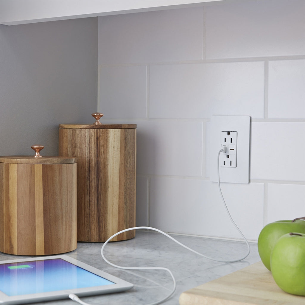 Legrand - R26USBACW - 15A Tamper-Resistant USB Type A/C Outlet - radiant - White