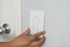 Legrand - RH703PTUW - Tru-Universal Single Pole/3-Way Dimmer - radiant - White