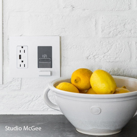 Legrand - RWC826USBICCV2 - Wireless Charger - radiant - Ivory