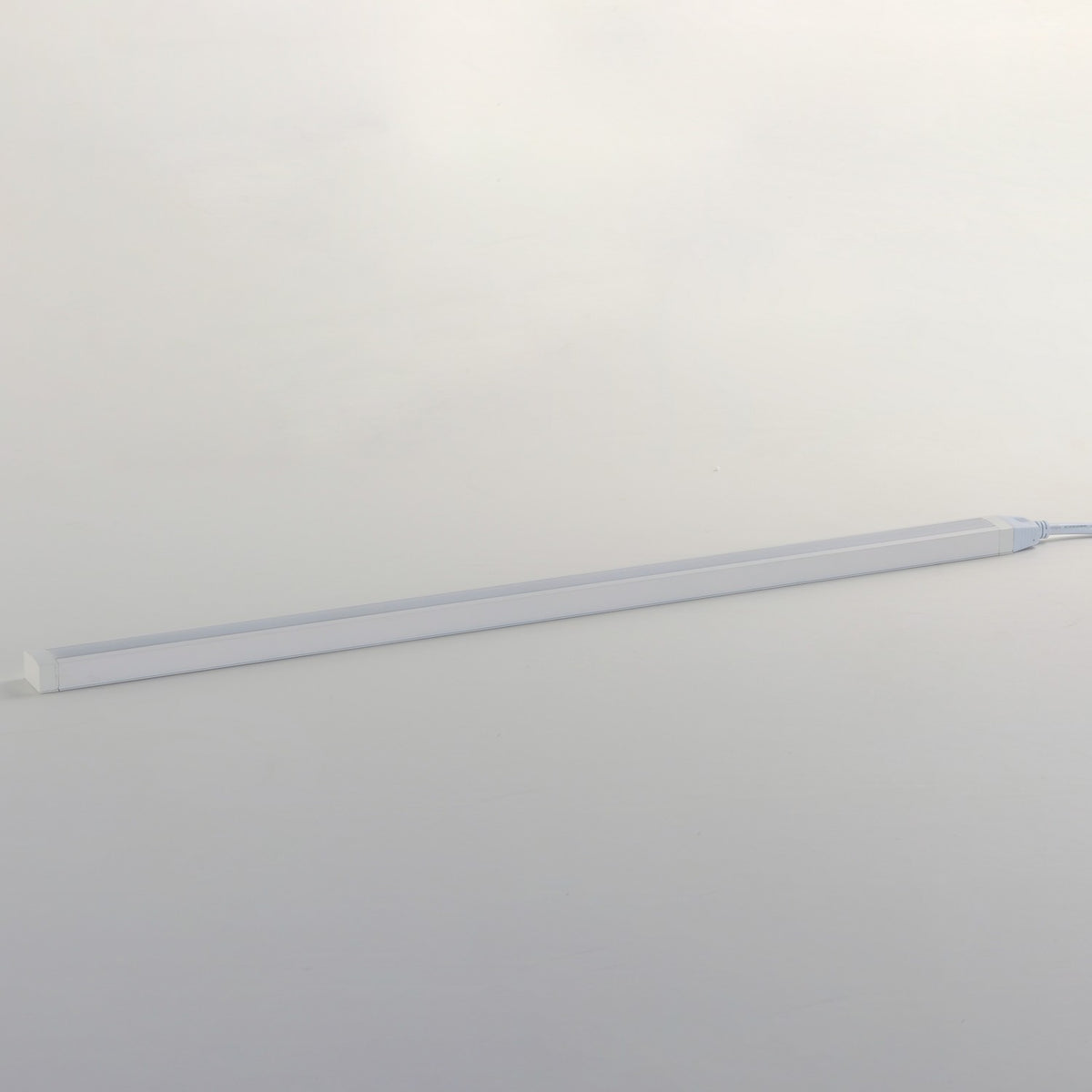 Maxim - 88954WT - LED Under Cabinet - CounterMax 120V Slim Stick - White