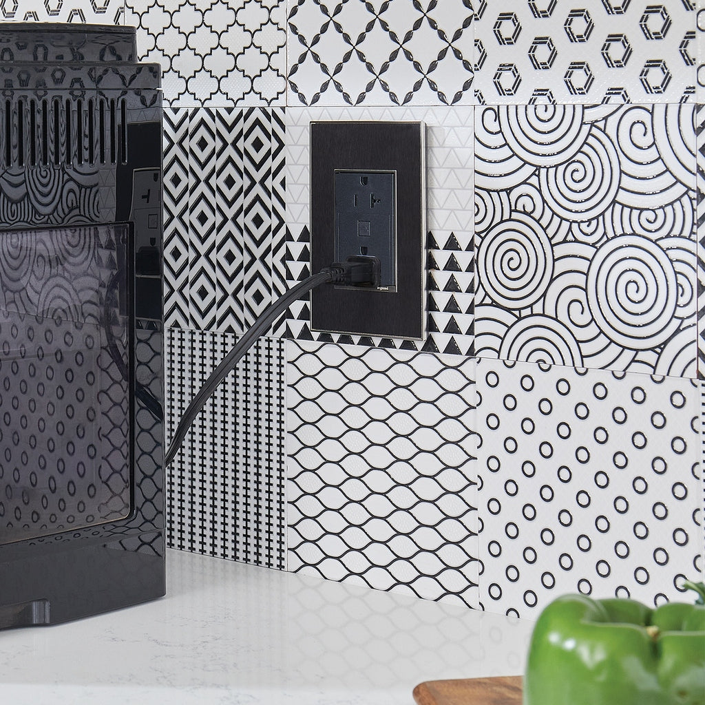 Legrand - WNAR203G1 - 20A Smart Outlet with Netatmo, Plus-Size - adorne - Graphite