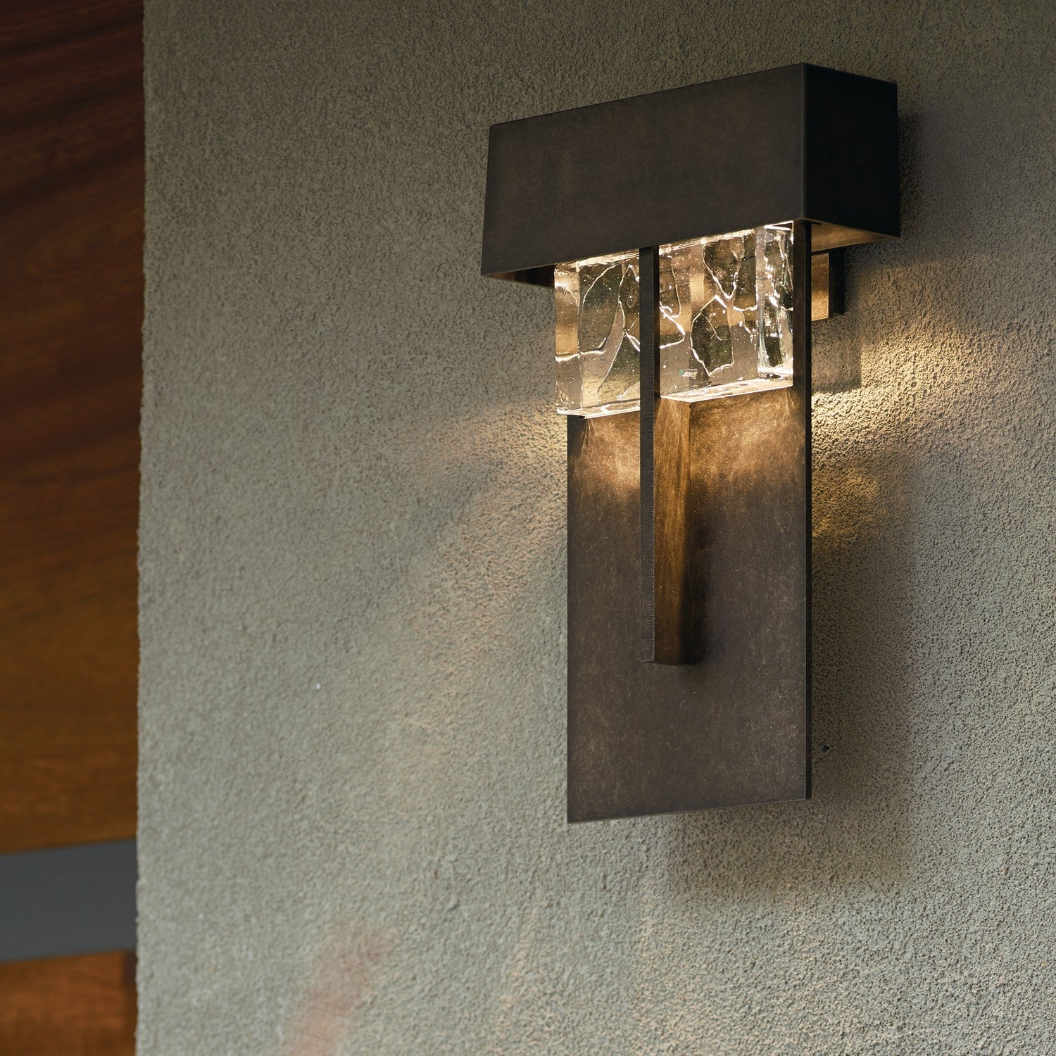 Hubbardton Forge - 302517-LED-77-YP0501 - Shard Large LED Outdoor Sconce - Shard - Coastal Dark Smoke