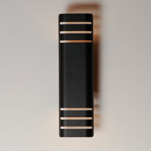 Maxim - 86174BK - LED Outdoor Wall Lantern - Lightray LED - Black