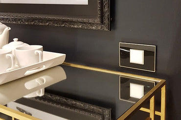 Legrand - ARPTR201GW2 - 20A One-Gang Pop-Out Outlet - adorne - White