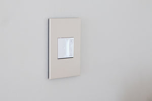 Legrand - AWP1G2OM - One-Gang-Plus Screwless Wall Plate with Microban - adorne - Oatmeal