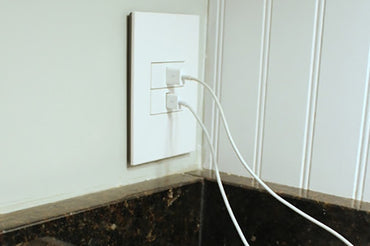 Legrand - AWP1G2WH6 - One-Gang Screwless Wall Plate with Microban - adorne - Gloss White