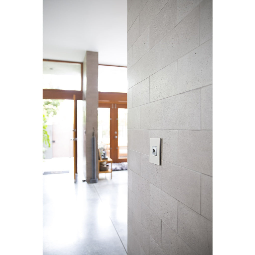 Legrand - AWP1G2WH6 - One-Gang Screwless Wall Plate with Microban - adorne - Gloss White