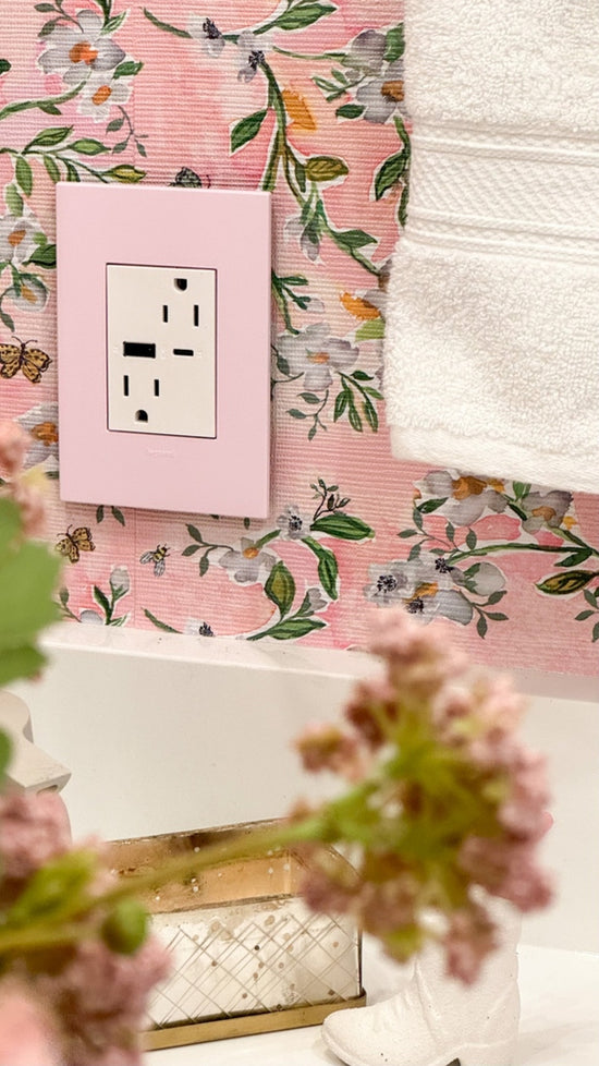 Legrand - AWP1G3RA - One-Gang Screwless Wall Plate with Microban - adorne - Rosa