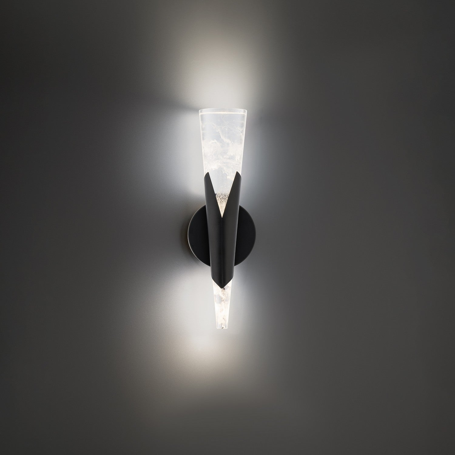 Modern Forms - WS-44416-40-BK - LED Wall Sconce - Kilt - Black