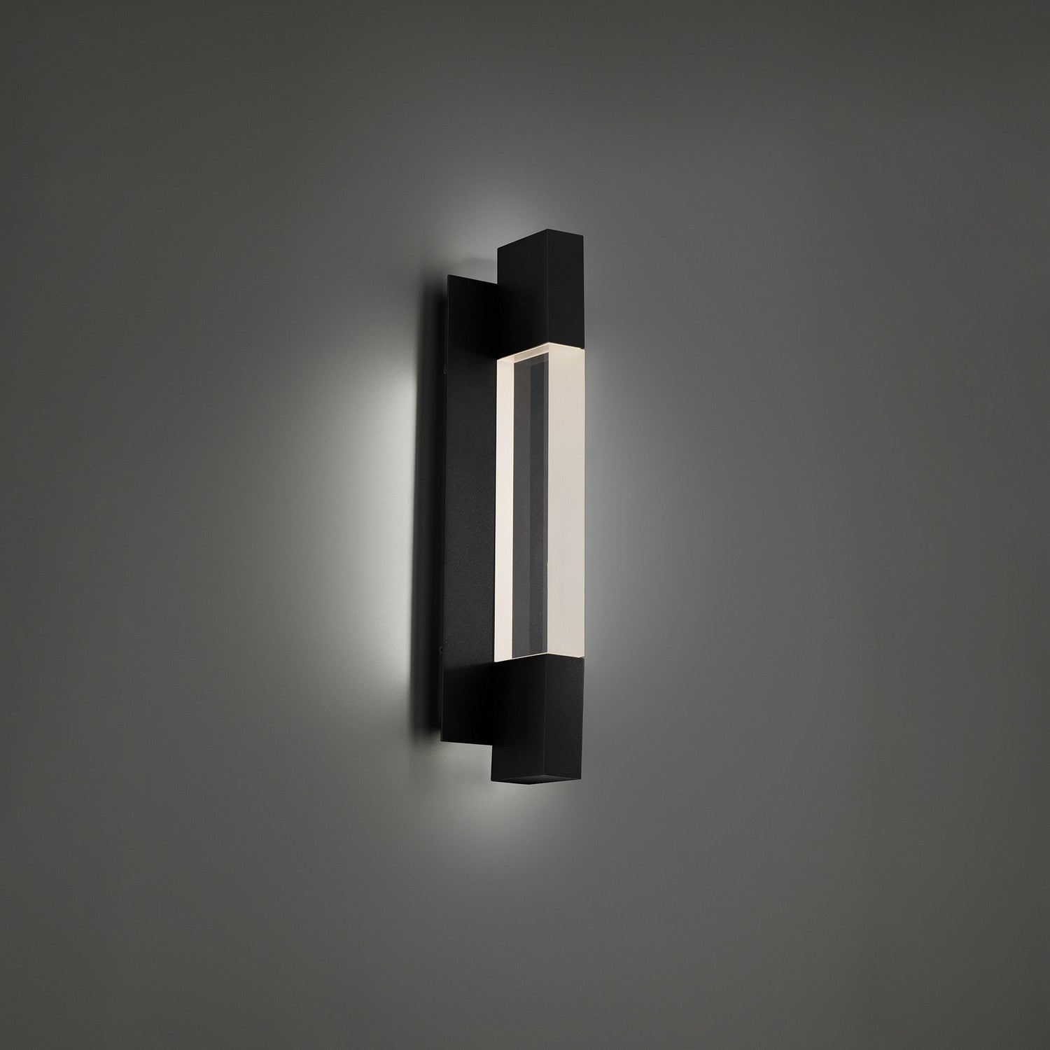 Modern Forms - WS-W30418-40-BK - LED Outdoor Wall Sconce - Heliograph - Black