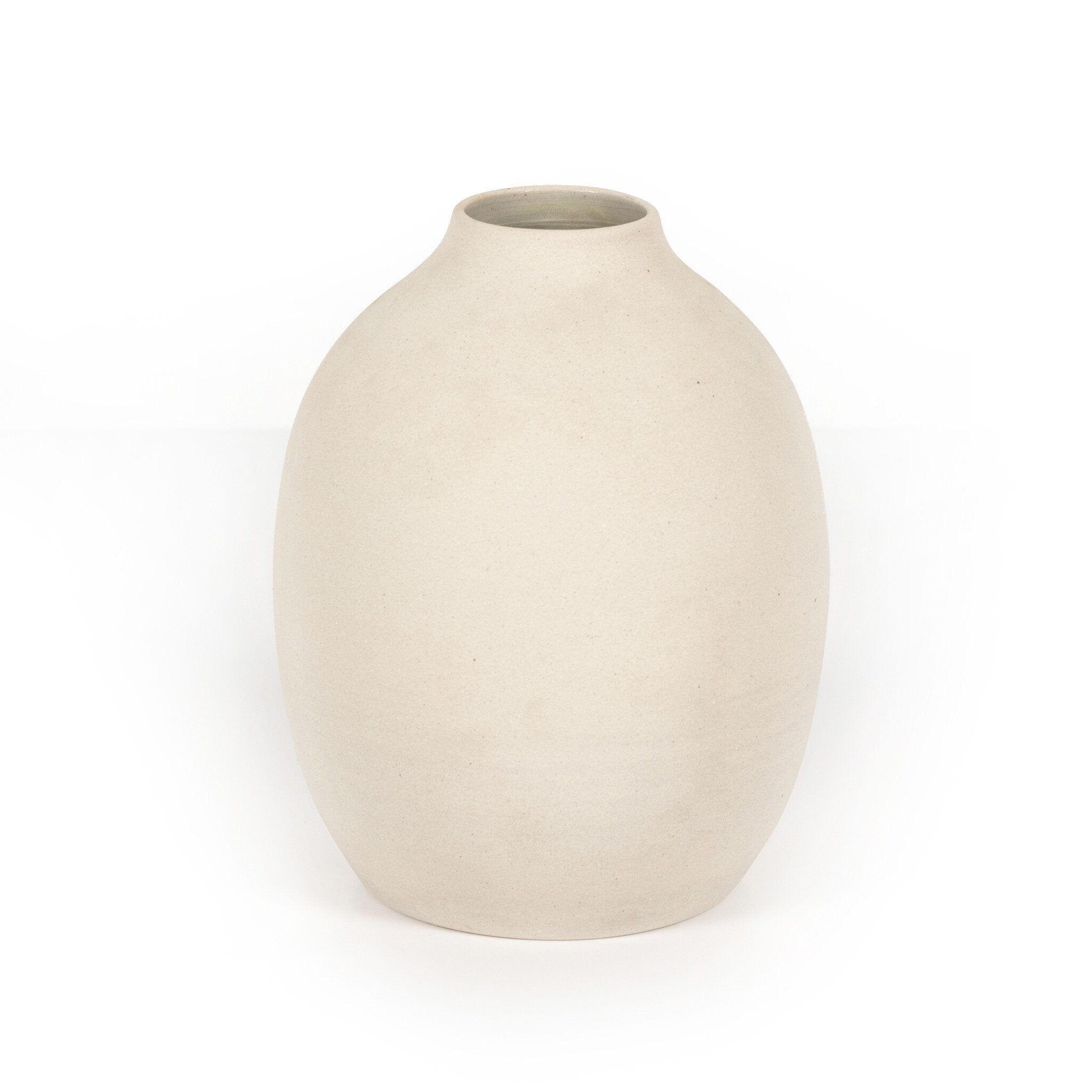 Ilari Vase - Cream Matte Ceramic