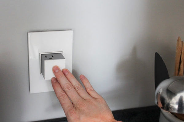 Legrand - ARPTR151GW2 - 15A One-Gang Pop-Out Outlet - adorne - White