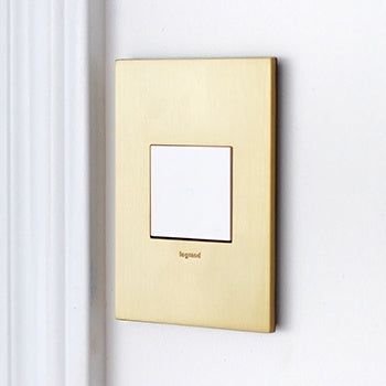 Legrand - ASTP1532W4 - sofTap Switch with Microban - adorne - White