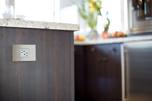Legrand - AWC1G2BS4 - One-Gang Screwless Wall Plate - adorne - Brushed Stainless Steel