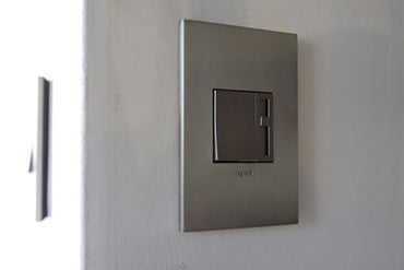 Legrand - AWC1G2BS4 - One-Gang Screwless Wall Plate - adorne - Brushed Stainless Steel