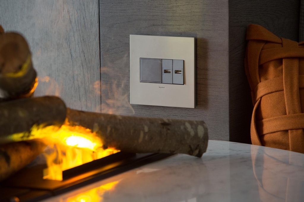 Legrand - AWC1G3SN4 - One-Gang-Plus Screwless Wall Plate - adorne - Satin Nickel