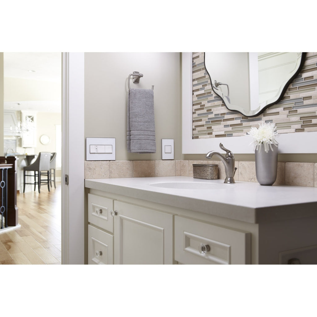 Legrand - AWM1G3MW4 - One-Gang-Plus Screwless Wall Plate - adorne - Mirror White