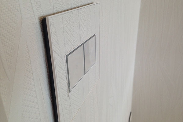 Legrand - AWM2GW4 - Two-Gang Screwless Wall Plate Trim - adorne - White