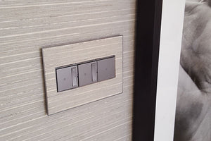 Legrand - AWM3GM4 - Three-Gang Screwless Wall Plate Trim - adorne - Magnesium