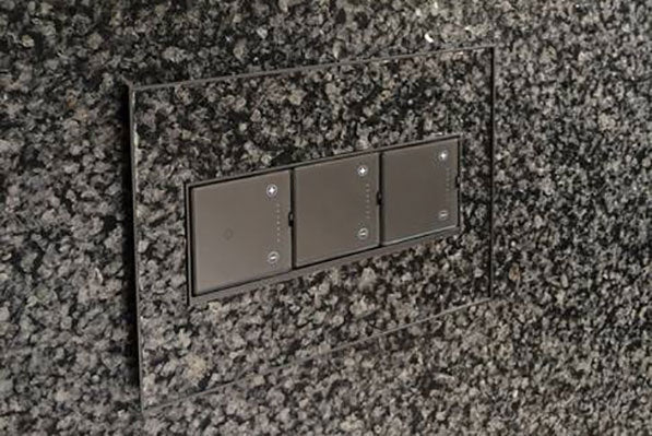 Legrand - AWM3GM4 - Three-Gang Screwless Wall Plate Trim - adorne - Magnesium
