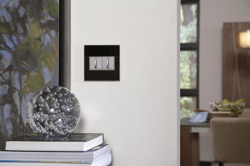 Legrand - AWM3GMB4 - Three-Gang Screwless Wall Plate - adorne - Mirror Black