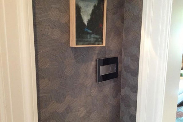 Legrand - AWM3GMB4 - Three-Gang Screwless Wall Plate - adorne - Mirror Black