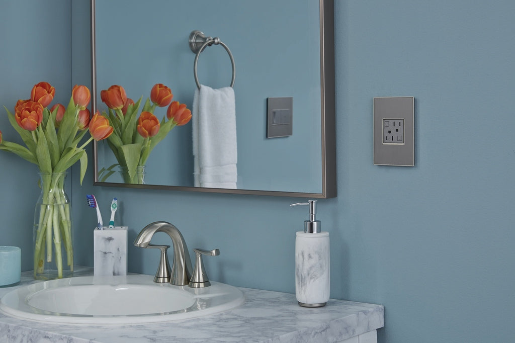 Legrand - AWM3GMS4 - Three-Gang Screwless Wall Plate - adorne - Brushed Stainless
