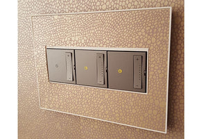 Legrand - AWM3GW4 - Three-Gang Screwless Wall Plate Trim - adorne - White