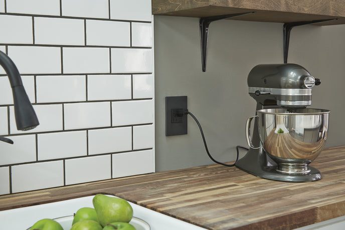 Legrand - AWP1G2GR6 - One-Gang Screwless Wall Plate with Microban - adorne - Graphite