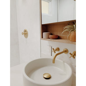 Legrand - AWP3GWH4 - Three-Gang Screwless Wall Plate with Microban - adorne - Gloss White