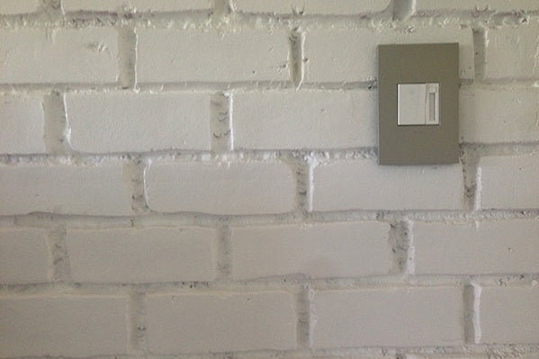 Legrand - ADPD4FBL3P2W4 - 0-10V Paddle Dimmer with Microban - adorne - White