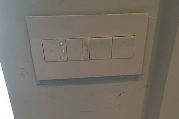 Legrand - ADTP703TUW4 - 700W sofTap Tru-Universal Dimmer with Microban - adorne - White