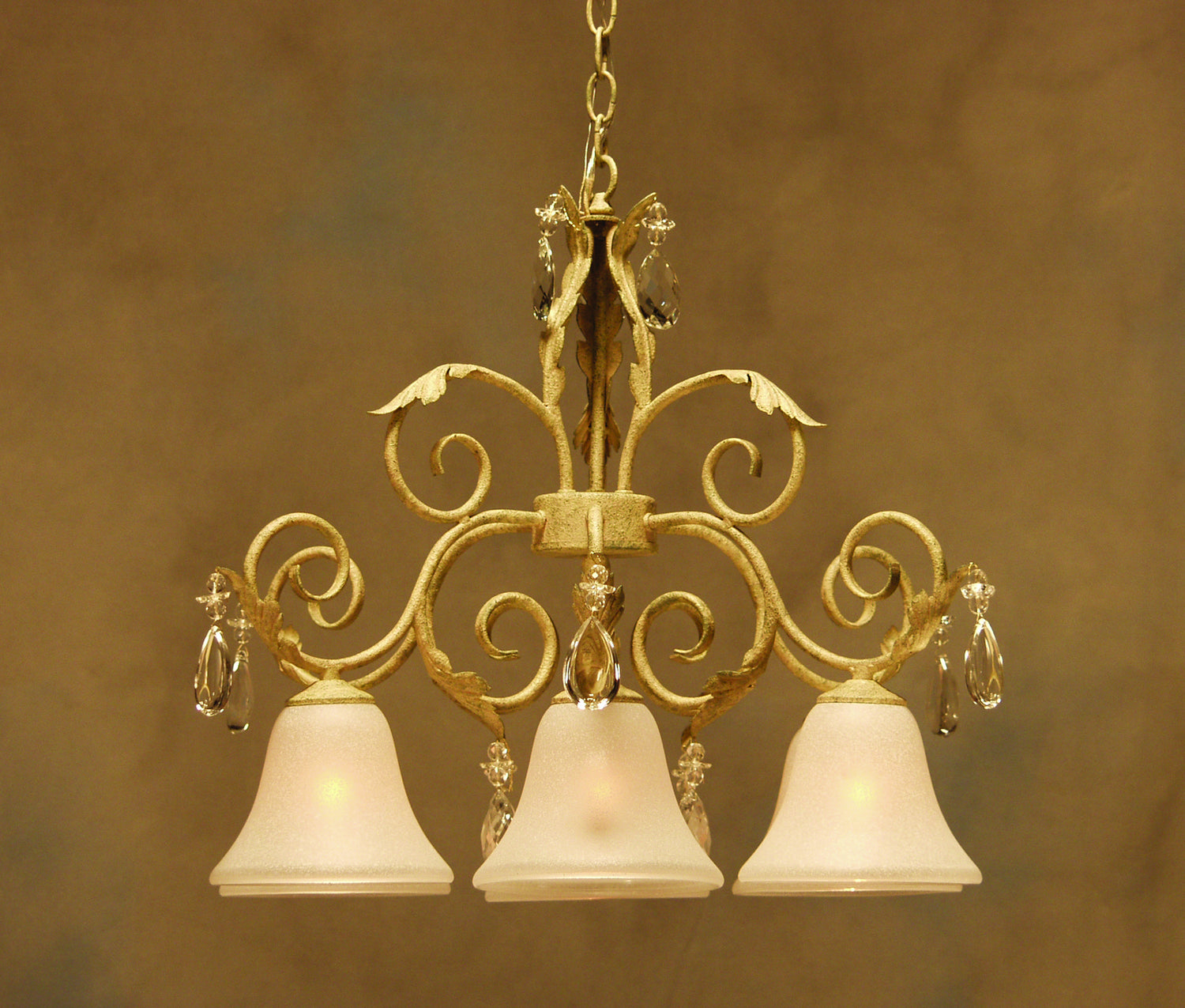 2nd Avenue - 87692.24.X.GEB - Six Light Chandelier - Cherise - Tuscan Ivory