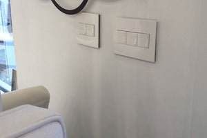 Legrand - AWP2GWHW10 - Two-Gang Screwless Wall Plate with Microban - adorne - Gloss White on White