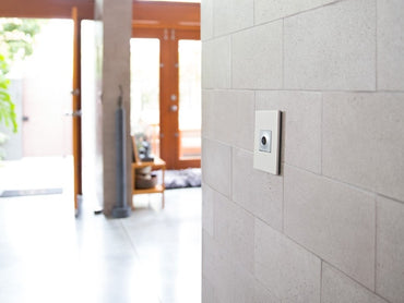Legrand - AWP5GWHW1 - Five-Gang Screwless Wall Plate with Microban - adorne - Gloss White on White