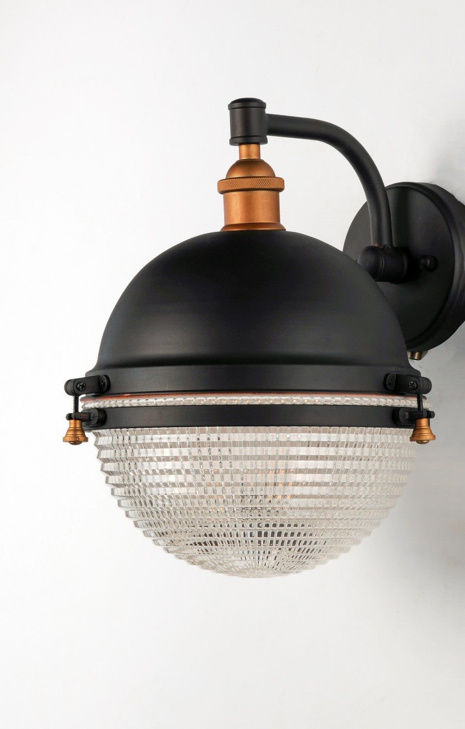 Maxim - 10186OIAB - One Light Outdoor Wall Lantern - Portside - Oil Rubbed Bronze / Antique Brass