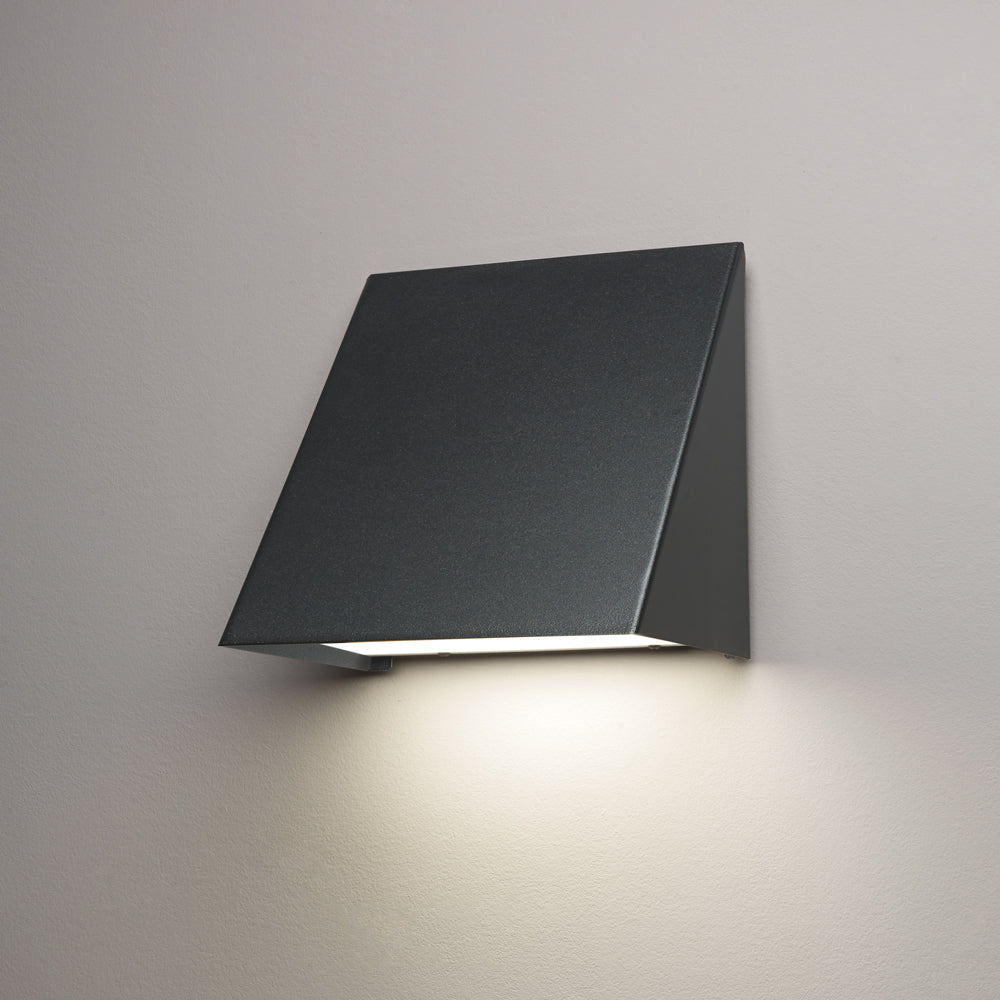 UltraLights - 18399-BK-OA-04 - LED Wall Sconce - Fortís - Black