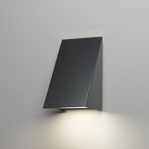 UltraLights - 18400-BK-OA-04 - LED Wall Sconce - Fortís - Black