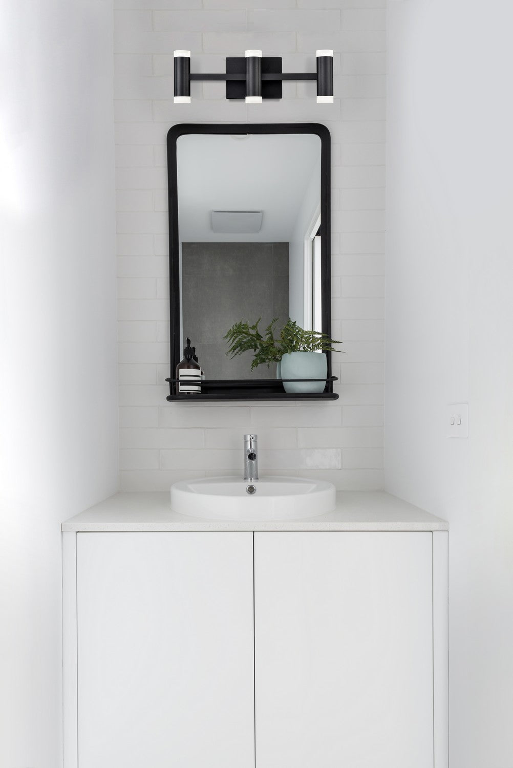 Kuzco Lighting - VL16720-BK - LED Bathroom Fixture - Brazen - Black