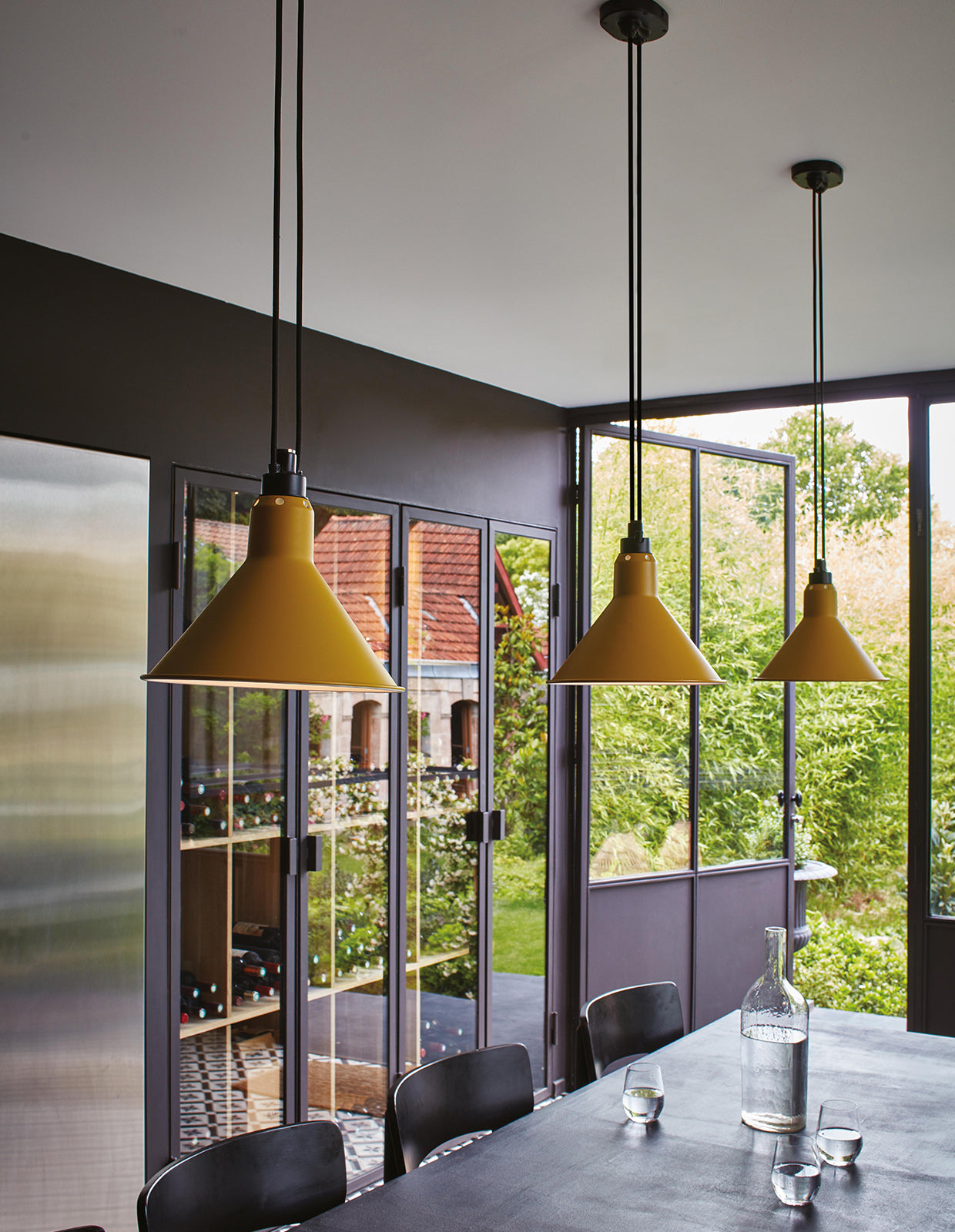 Les Acrobates de Gras N°322 Pendant Light