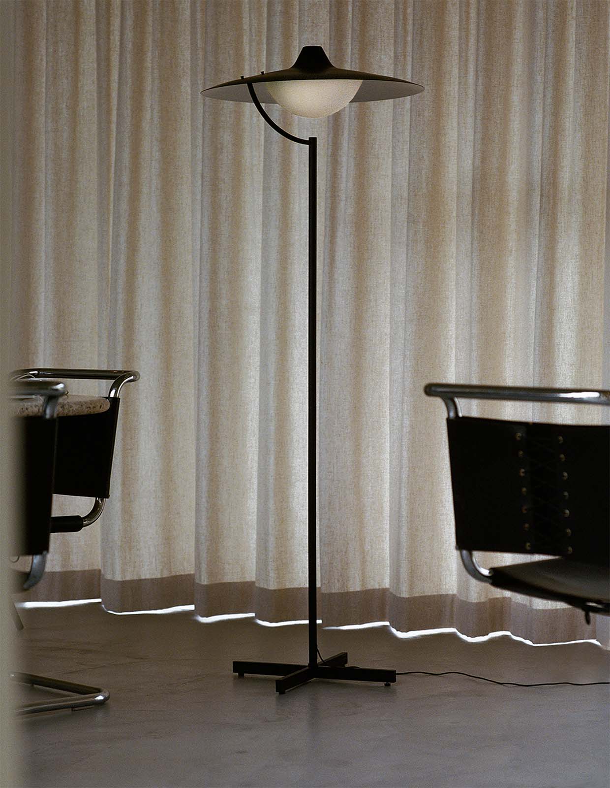 Biny  Floor Lamp